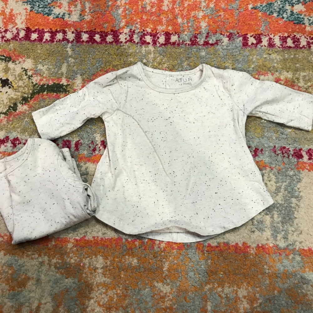 TWINS!! Cute tunic shirts!